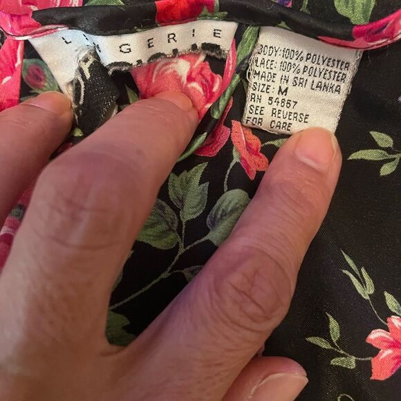 ⚡️ Floral Tie Lightweight Robe ~ Size M ⚡️ - Picture 4 of 4